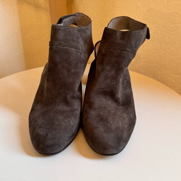 EUC Eileen Fisher Grey Suede Close Toe Slingback Heeled Bootie Size 11 - Picture 3 of 5